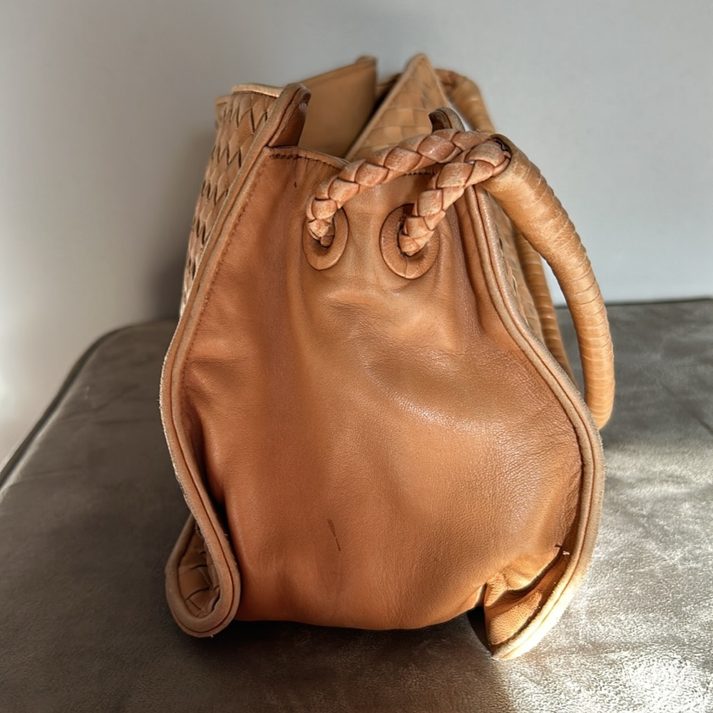Bottega Veneta Tan Woven Shoulder Bag - Picture 5 of 5